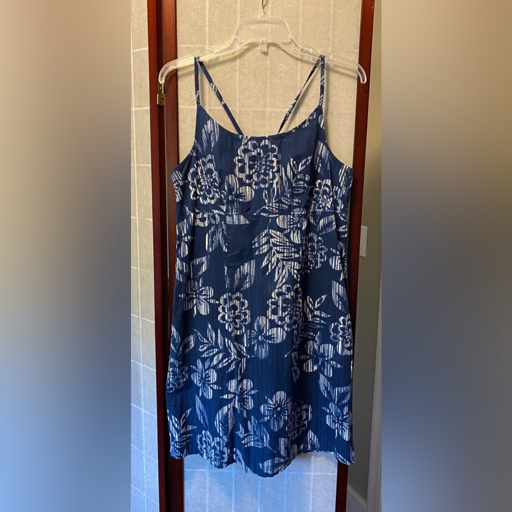 LocalMotionHawaii blue and white sundress.